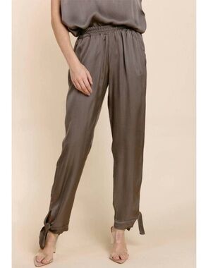 NEW SOFIA COLLECTION alaia jogger in mocca M/L